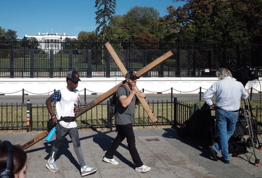 Elezioni Stati Uniti, a Washington si vota senza documenti: “Tranquillo, non servono”