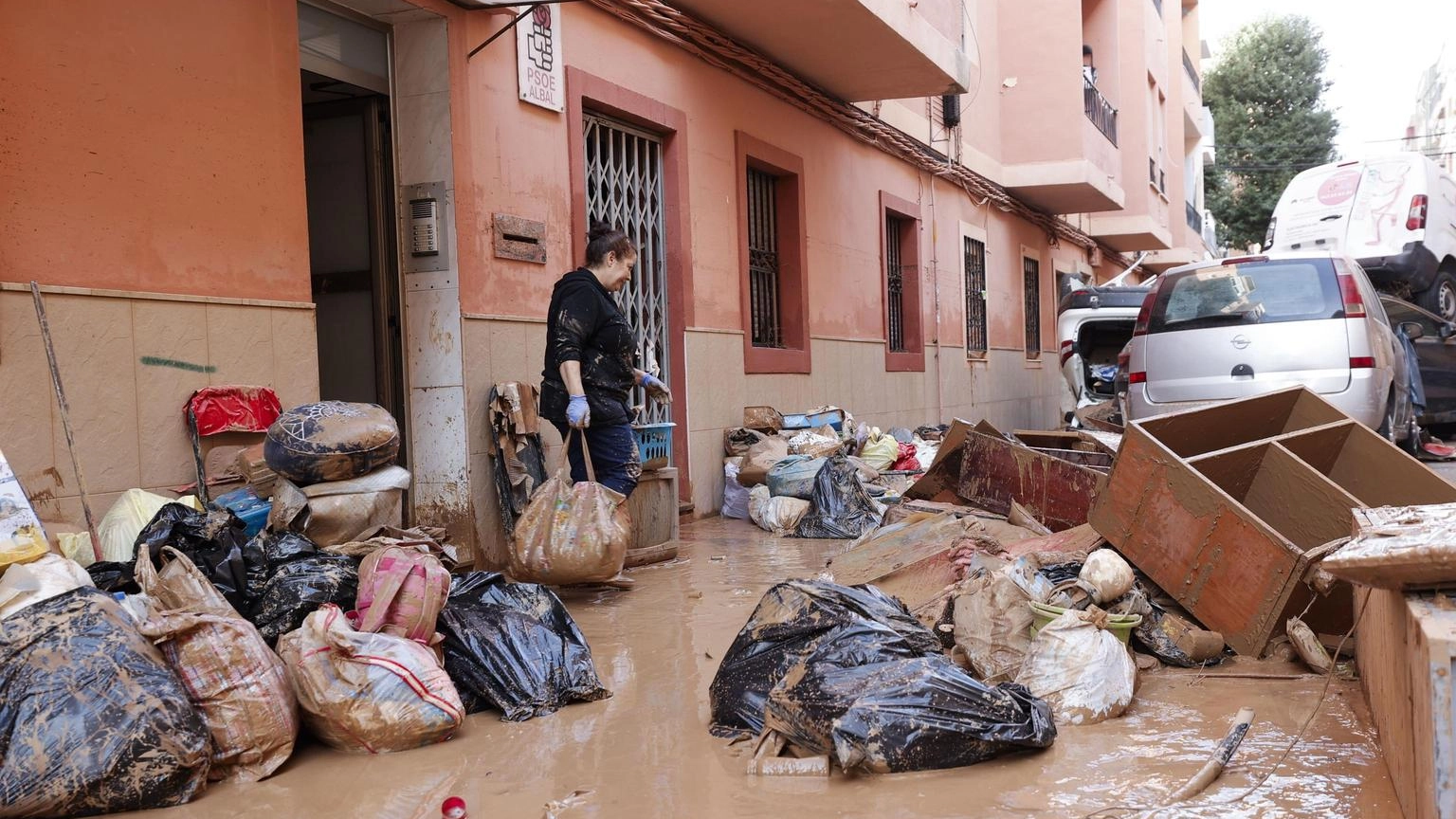 Sale a 105 il bilancio delle vittime a Valencia