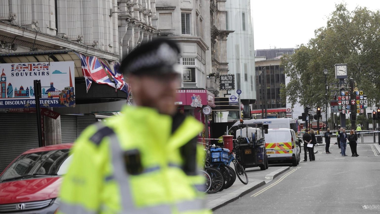 Paura fra i turisti di Leicester Square.Trasportate in ospedale