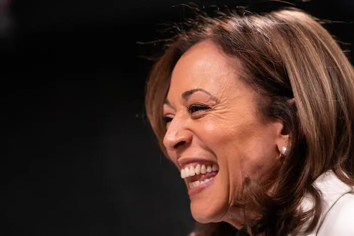 Kamala Harris è in corsa. Torna in libreria l’autobiografia della vicepresidente