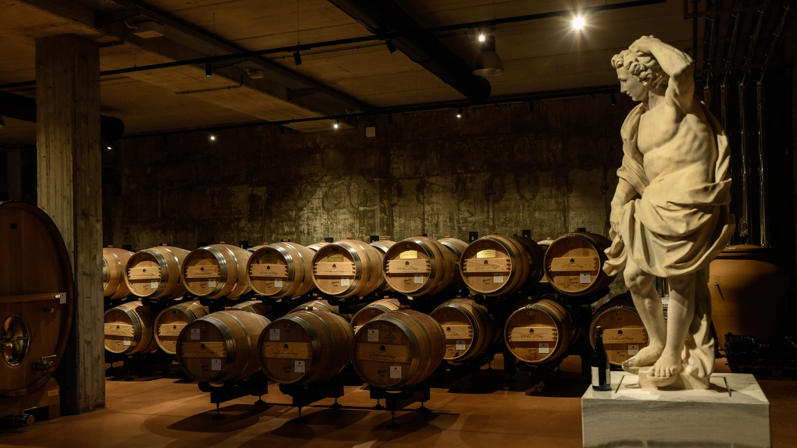 La cantina con la statua della Veneranda Fabbrica del Duomo