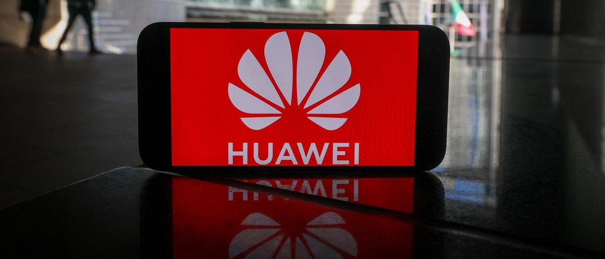 La Commissione Ue sospende contatti e incontri con Huawei