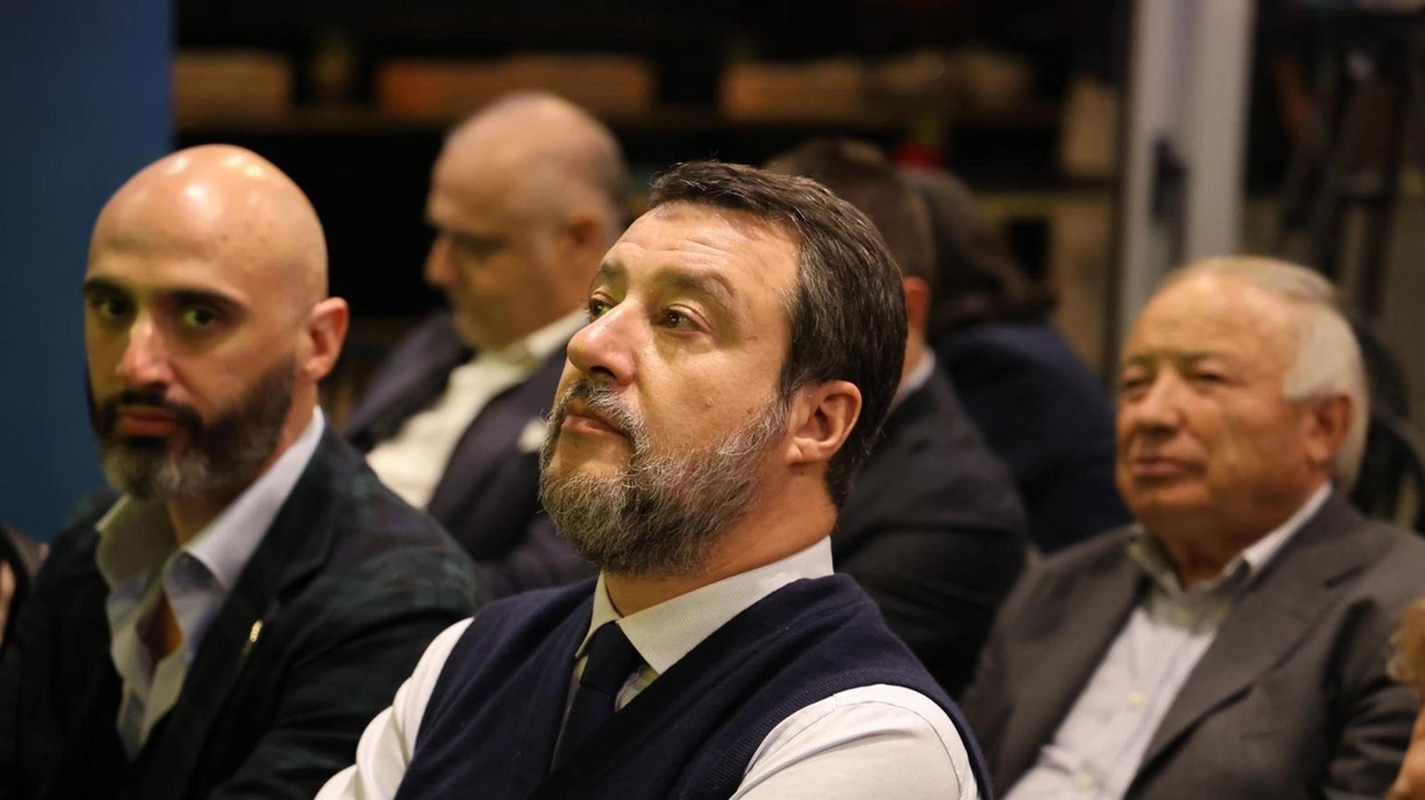 Leader Lega contro "giudici comunisti che non applicano leggi"