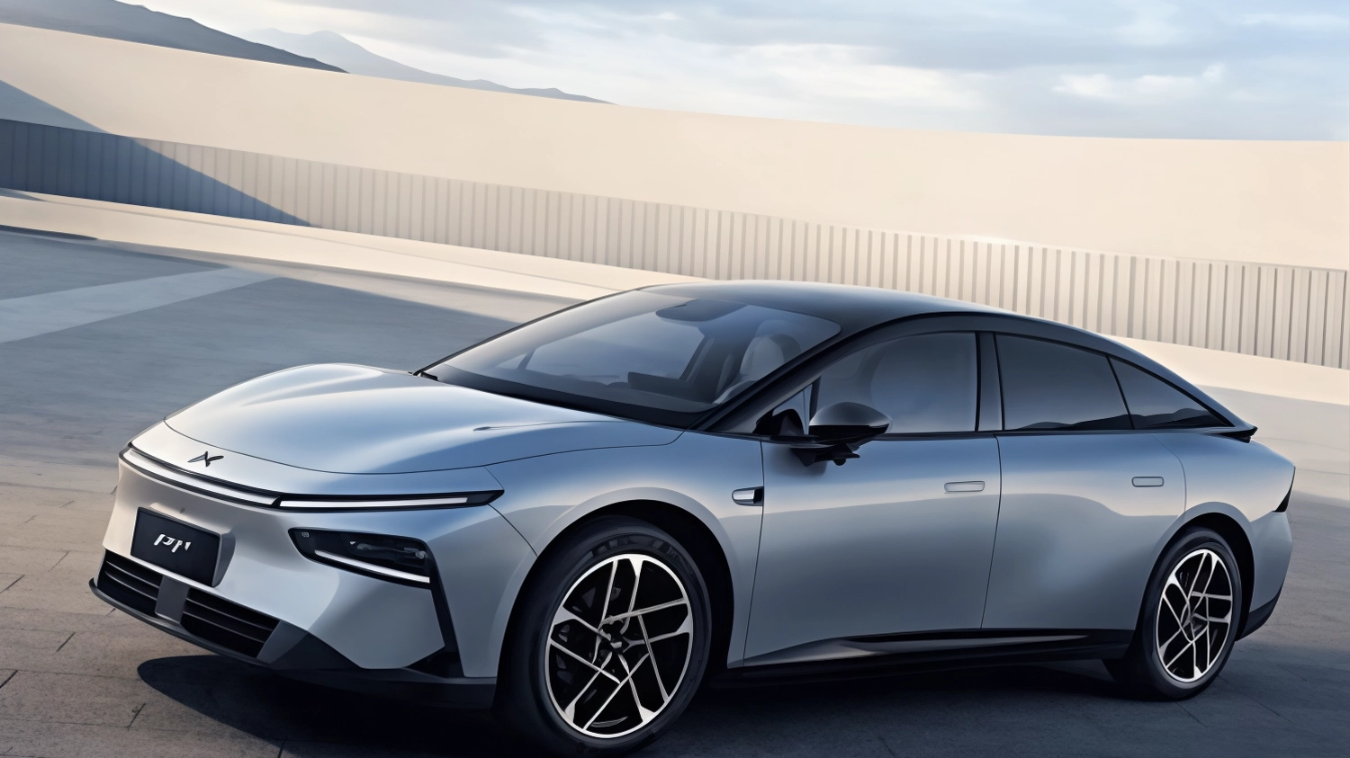 La berlina elettrica cinese Xpeng P7+ sfida Tesla con tecnologia AI e guida autonoma. Arrivo imminente in Italia, promette funzionalità avanzate e spaziosità interna.