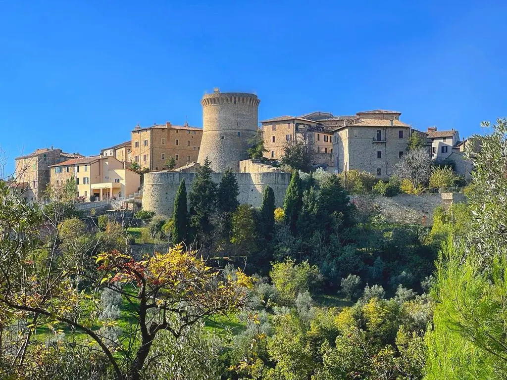 A Gualdo Cattaneo enogastronomia d'eccellenza e calda ospitalità