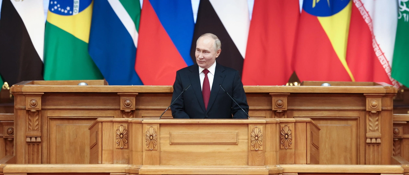 Zelensky: “Al secondo vertice sulla pace ci sia anche la Russia”. Ma Mosca è scettica: "Il primo summit di pace non era affatto un summit di pace, quindi bisogna capire cosa abbia in mente", ha detto il portavoce di Putin