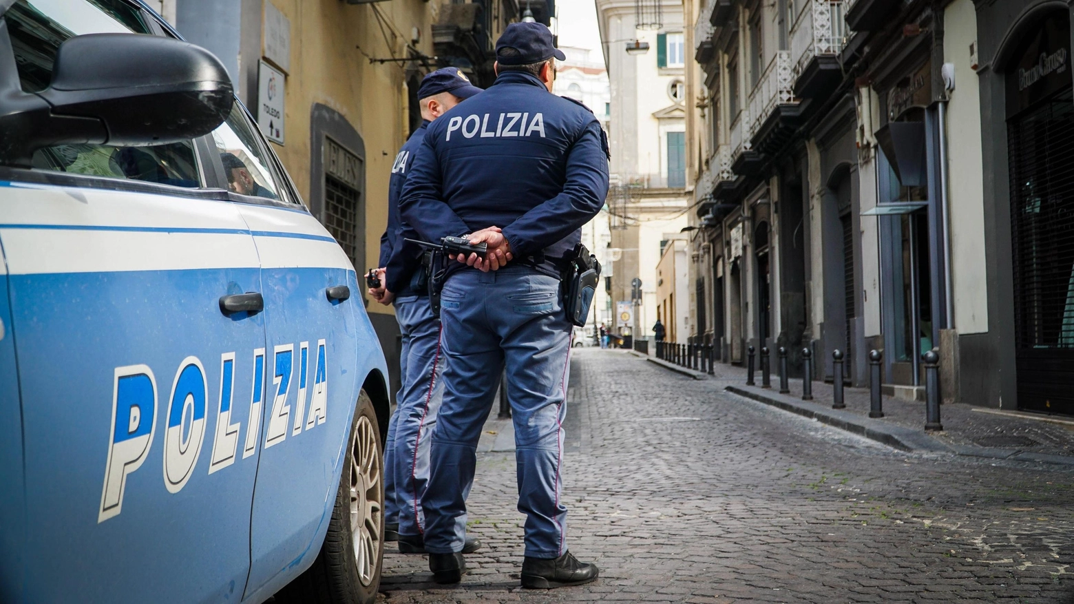 Controlli delle forze dell'ordine a Napoli