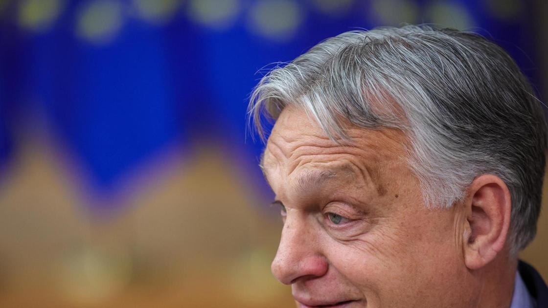 Orban per ora conferma il veto su aiuti militari Ue a Kiev