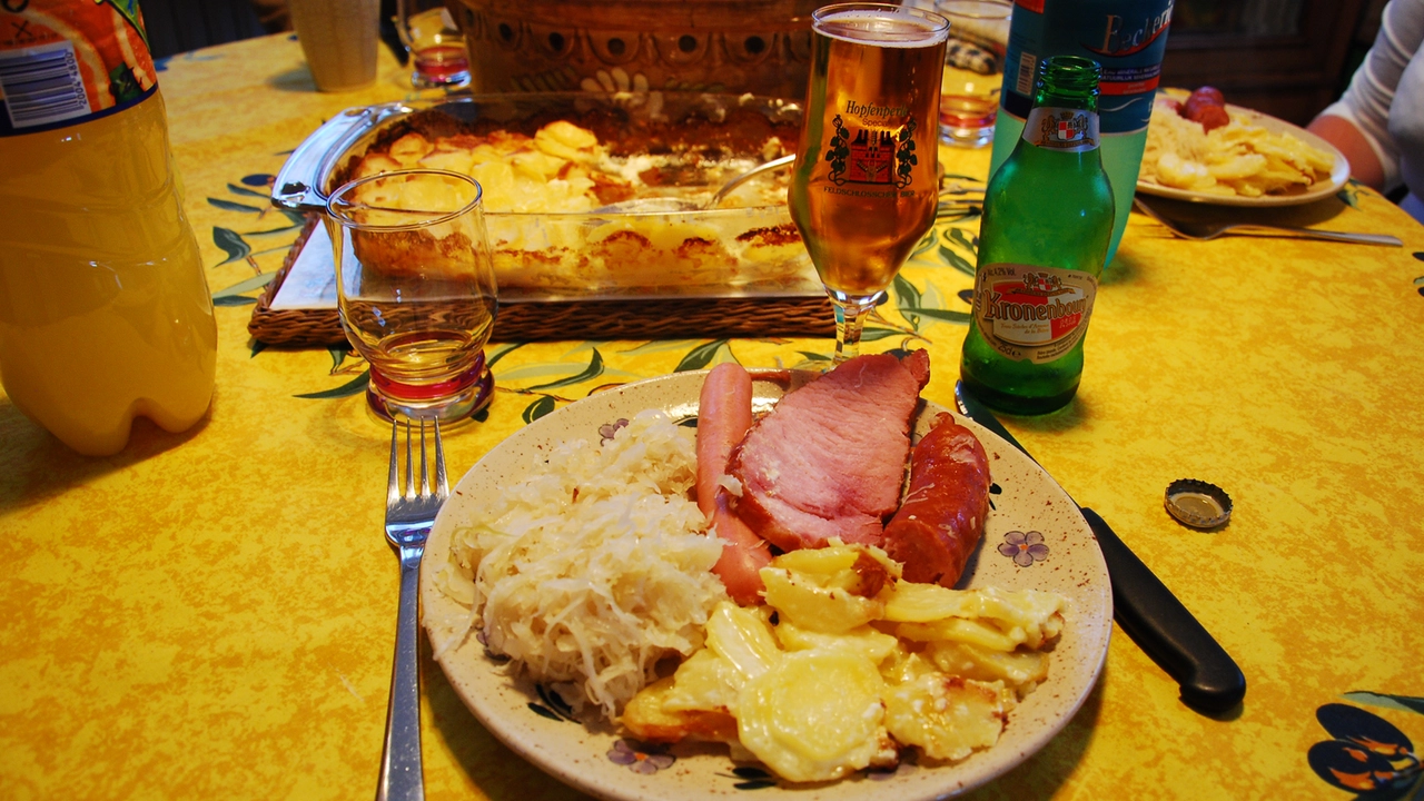 Un tipico piatto della regione, Choucroute et bière