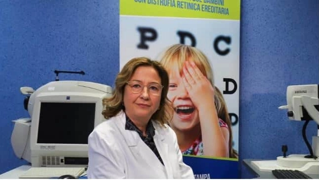 Francesca Simonelli, professoressa ordinaria di Oftalmologia e direttore dell’UOC Oculistica alla Clinica Oculistica di Napoli,