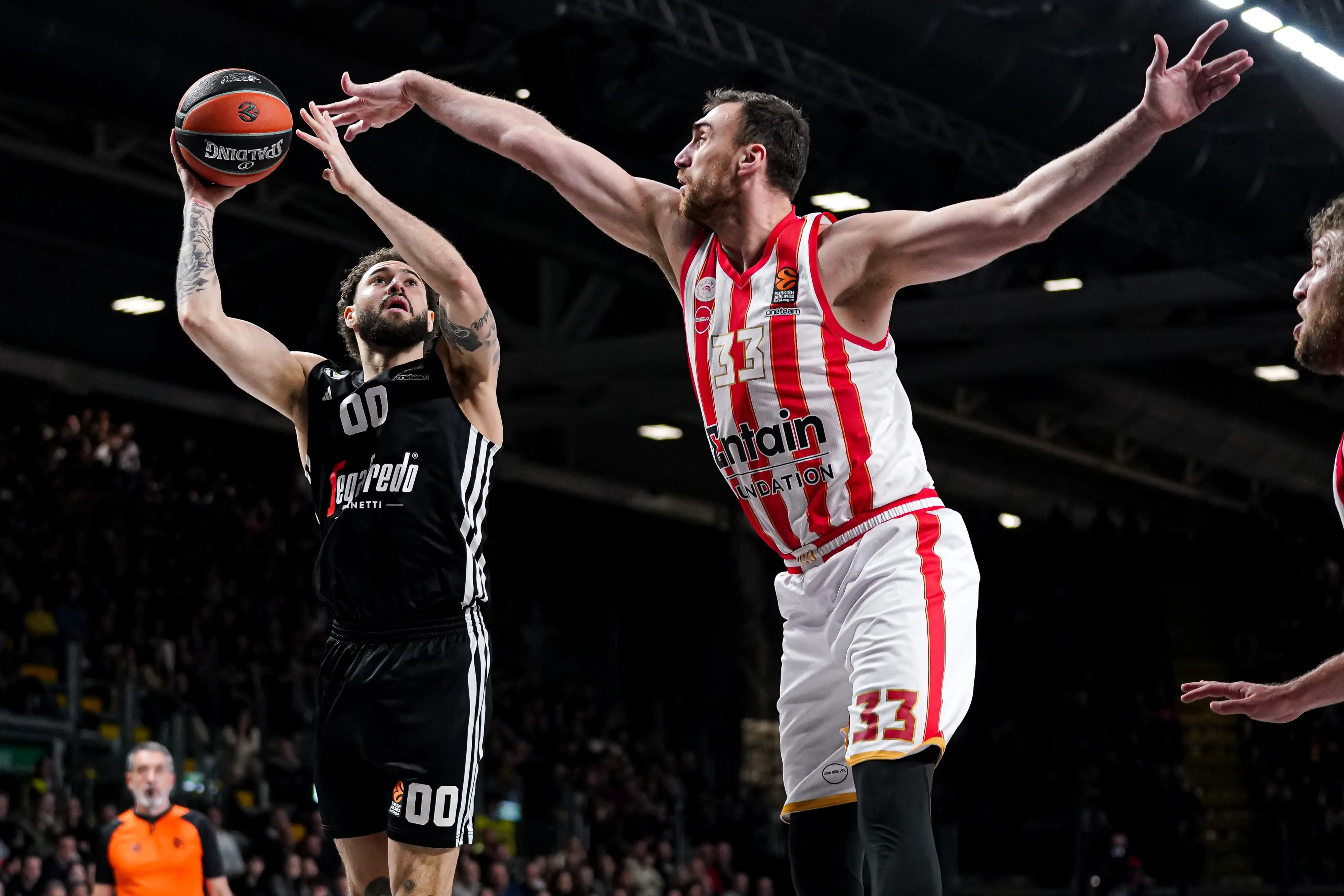 La Virtus cade 70-92 sotto i colpi della capolista Olympiacos