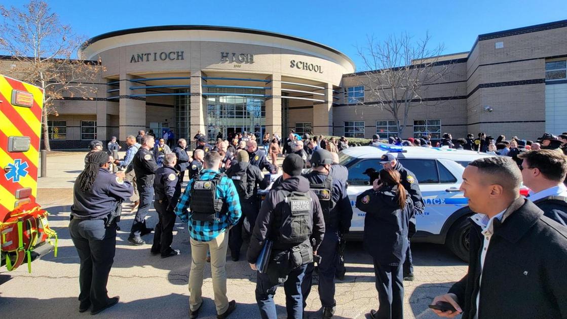 Studente spara al liceo. Una vittima a Nashville