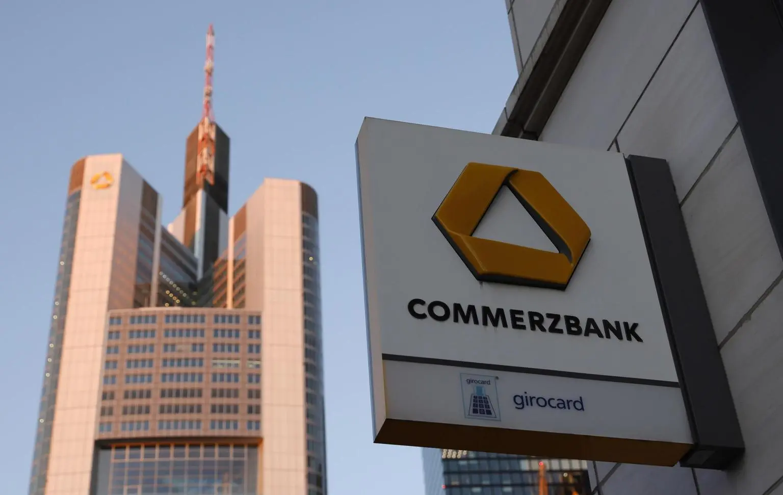 Lo Stato tedesco avvia la vendita della quota in Commerzbank