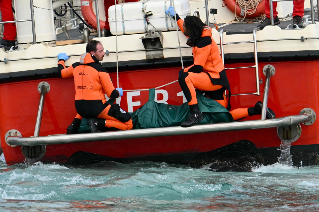 ITALY-MARITIME-ACCIDENT-BRITAIN