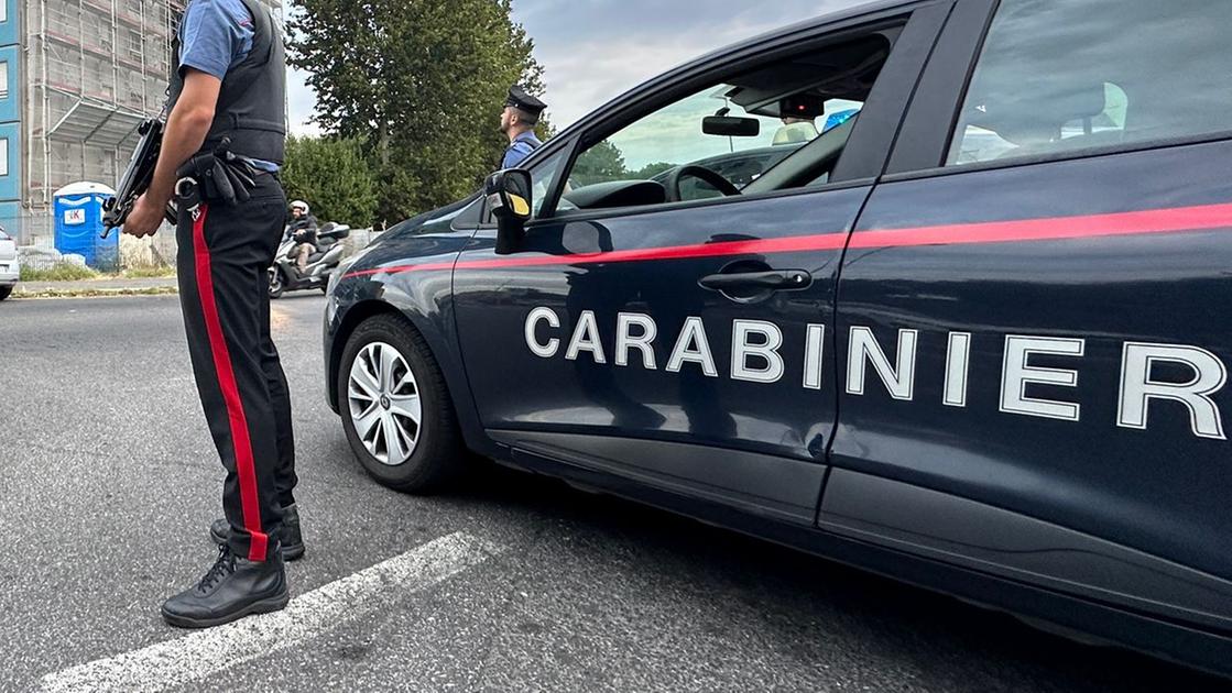 Roma, aggressione a rider per lo scooter: due arresti e due minorenni denunciati