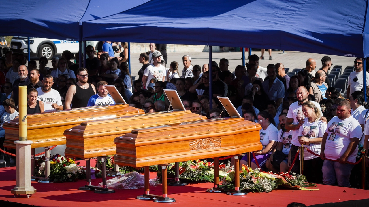 Funerali vittime crollo nelle vele di Scampia.