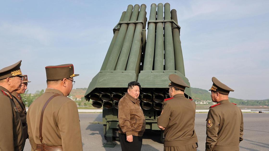 La Corea del Nord testa un nuovo missile con una testata gigante da 4,5 tonnellate