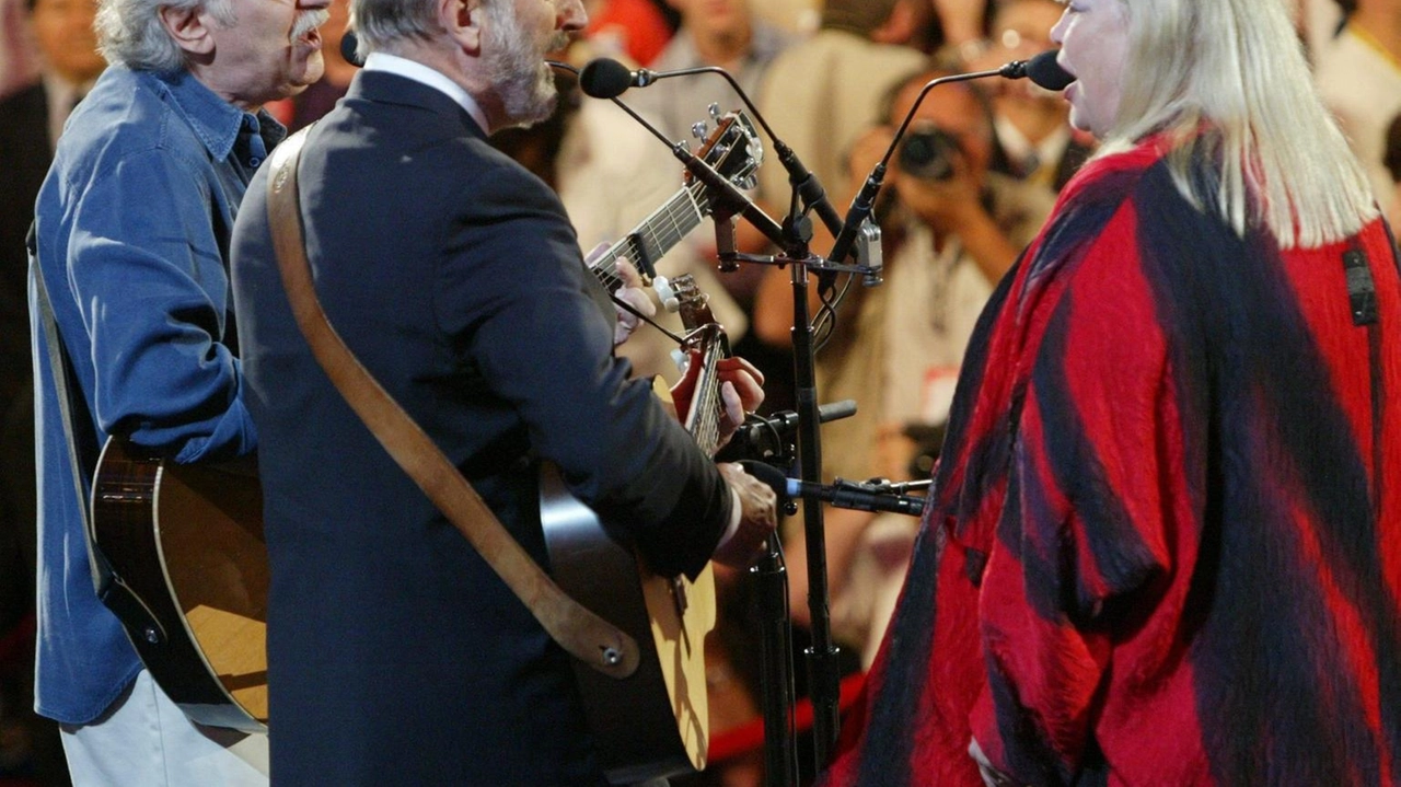 Peter Yarrow, del trio folk anni '60 Peter, Paul e Mary, è morto a 86 anni dopo una lunga battaglia contro il cancro.