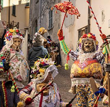 Tra Brut, Sapeur e Mascarun. Pronti per la festa