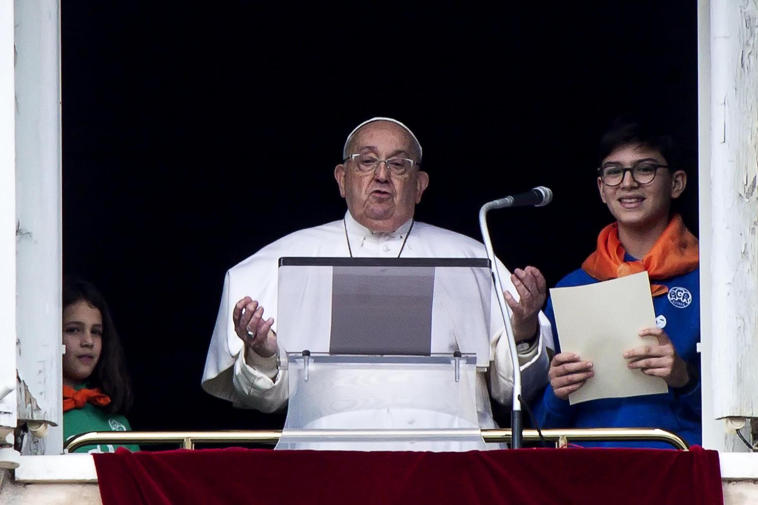 Papa Francesco: "Mai dimenticare l'orrore della Shoah"