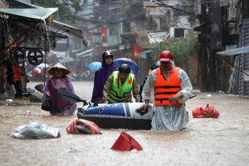 Il tifone Yagi devasta il Vietnam: 187 morti e 128 dispersi. Ponti crollati e raccolti distrutti