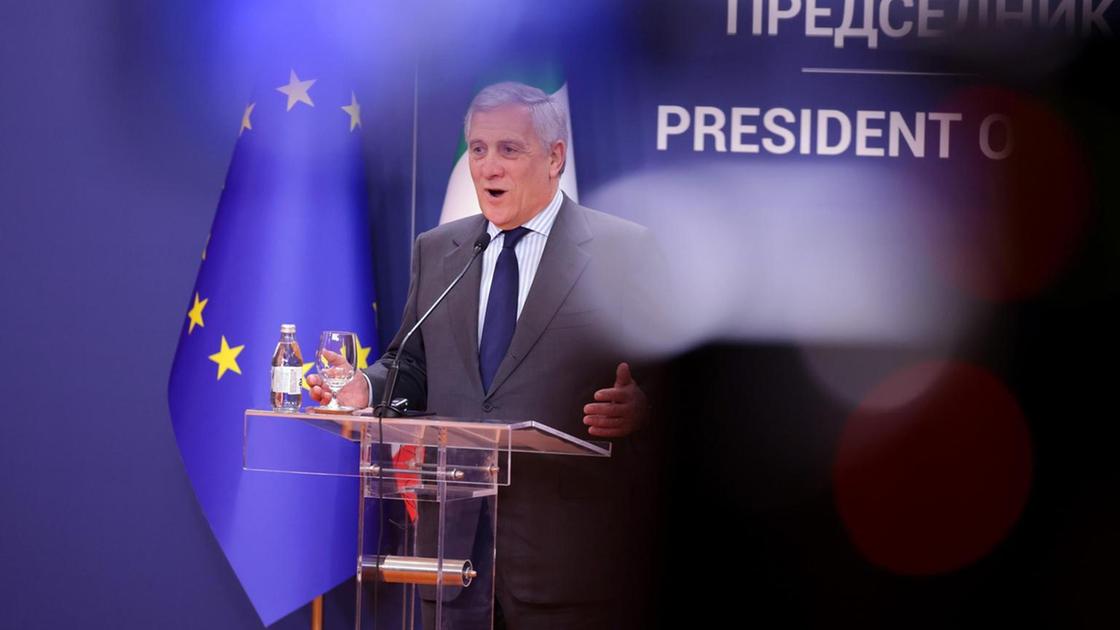 Antonio Tajani difende il ruolo storico di Berlusconi nel centrodestra