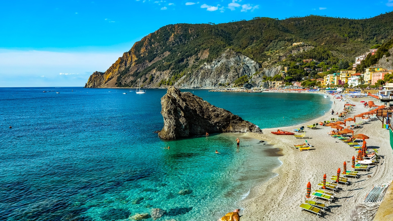 La località delle Cinque Terre è quinta nella graduatoria europea, dove figura anche la spiaggia di Sansone sull’isola d'Elba, al nono posto. Nella superclassifica anche località di Calabria, Emilia-Romagna, Campania, Sicilia, Sardegna e Puglia