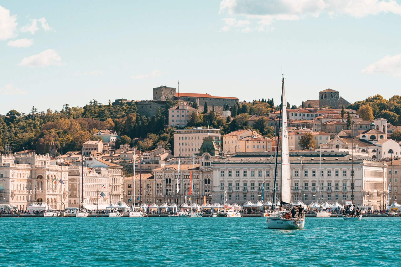 Piazza Unità d'Italia dal mare, Trieste - Foto Fabrice Gallina