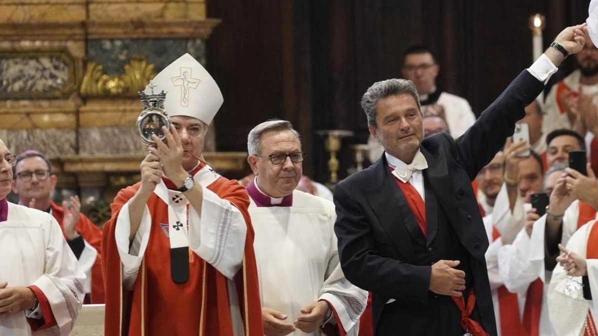 Il sangue di San Gennaro si è sciolto