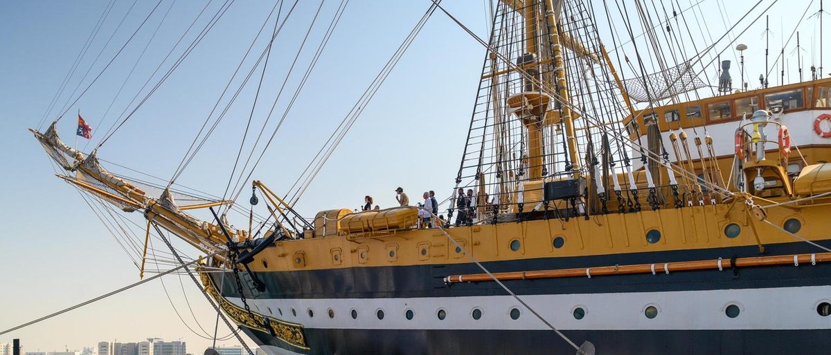 Amerigo Vespucci: tour mondiale celebra il milione di follower ad Abu Dhabi