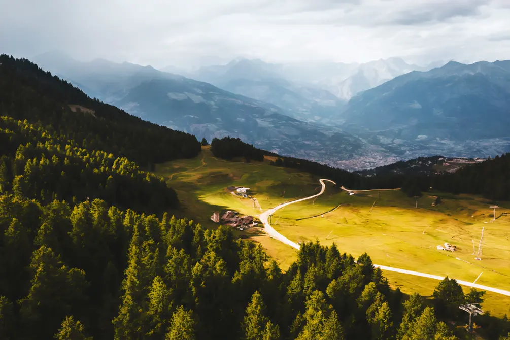 Percorsi nella natura all’insegna del benessere per gli amanti dello sport e del divertimento. La Pumptrack è praticabile dal neofita e dal rider esperto