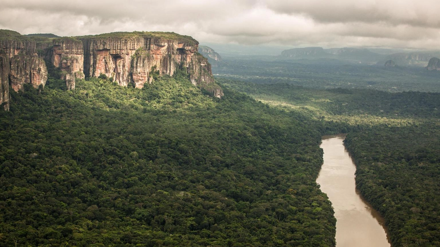 Dall'Ue 10,5 milioni alla Colombia contro la deforestazione