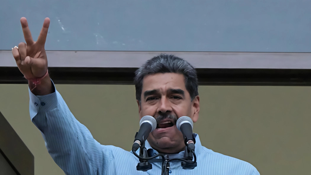 Elezioni contestate, mobilitazione generale. E Maduro espelle due giornalisti della Rai