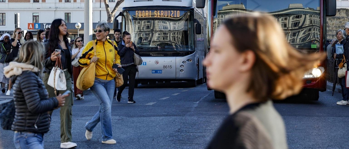 Un altro venerdì nero, nuovo sciopero dei treni, bus e metro