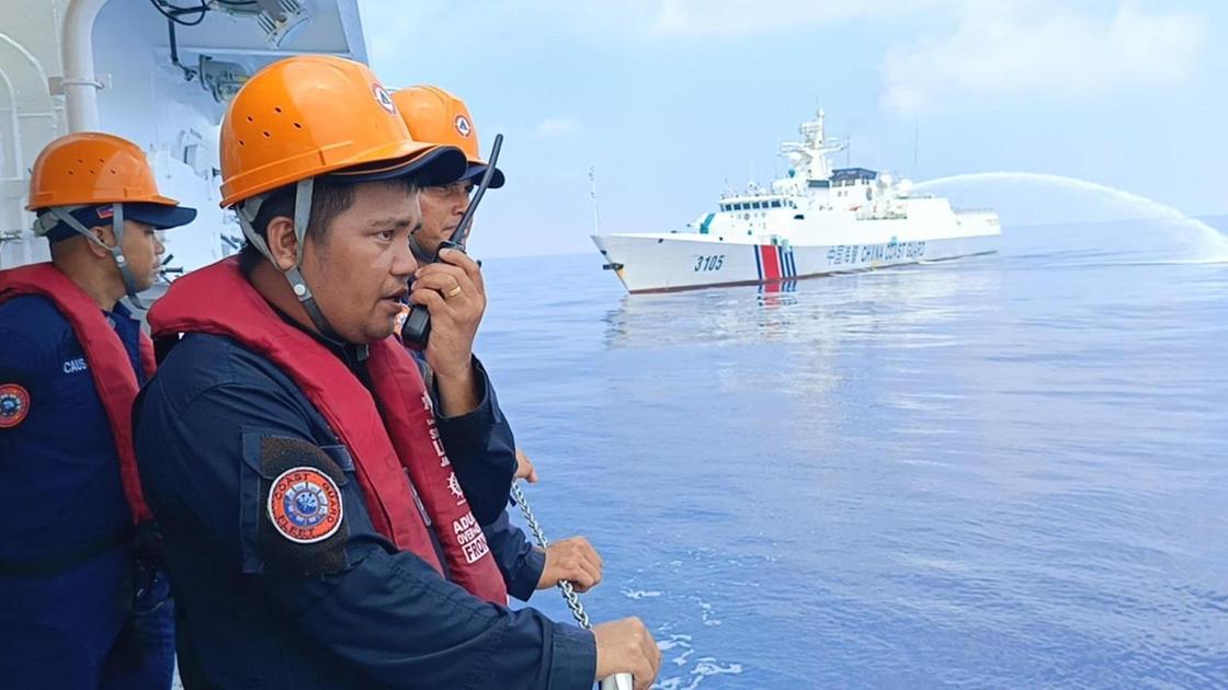 Collisione tra navi filippina e cinese in acque contese