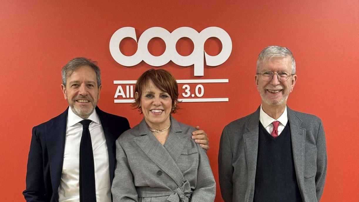 Cambio di vertice a Coop Alleanza 3.0: Domenico Livio Trombone succede a Mario Cifiello come presidente, con l'obiettivo di proseguire nel risanamento.