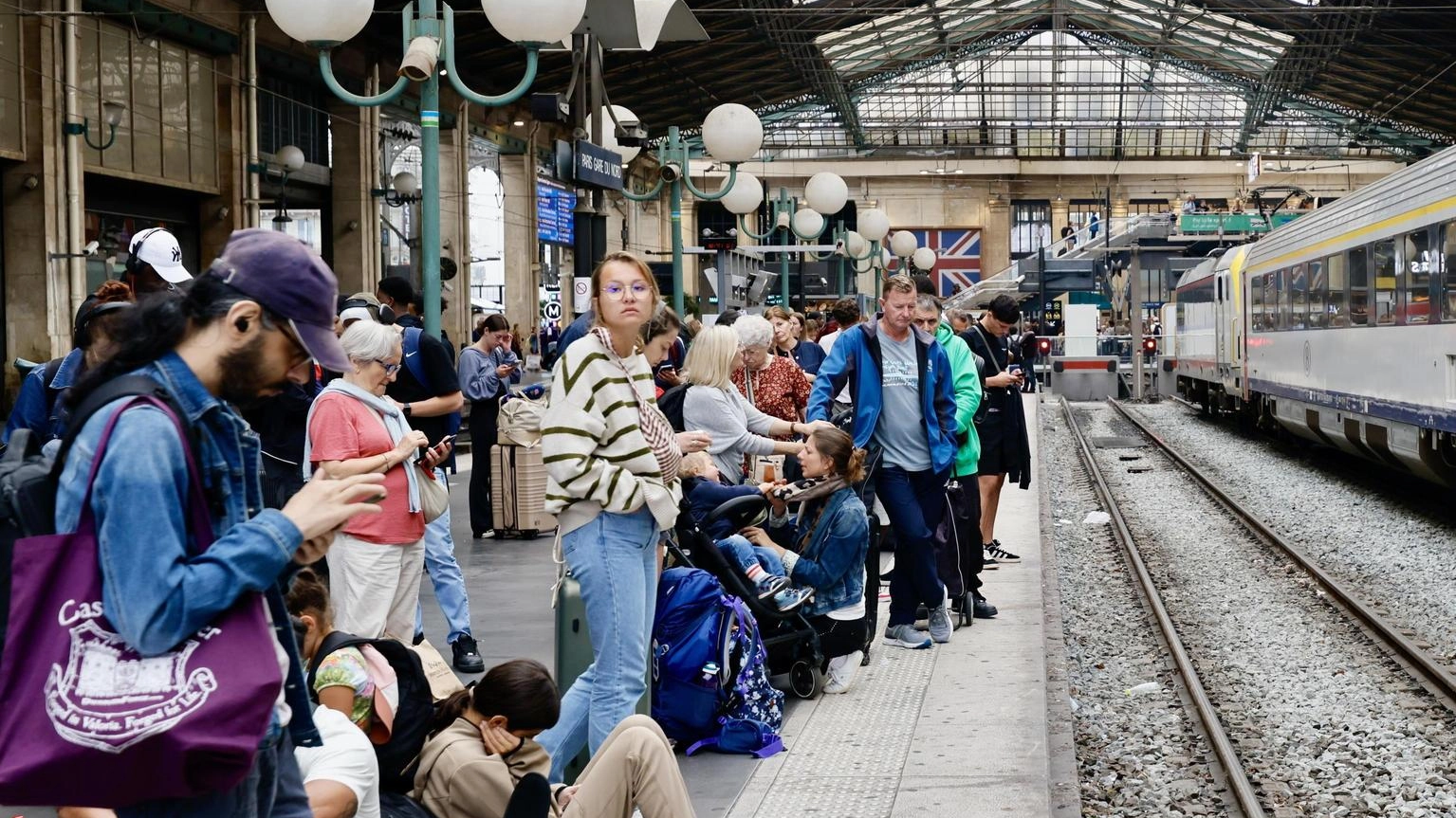 Francia, oggi 7 treni Tgv su 10 in ritardo per sabotaggi