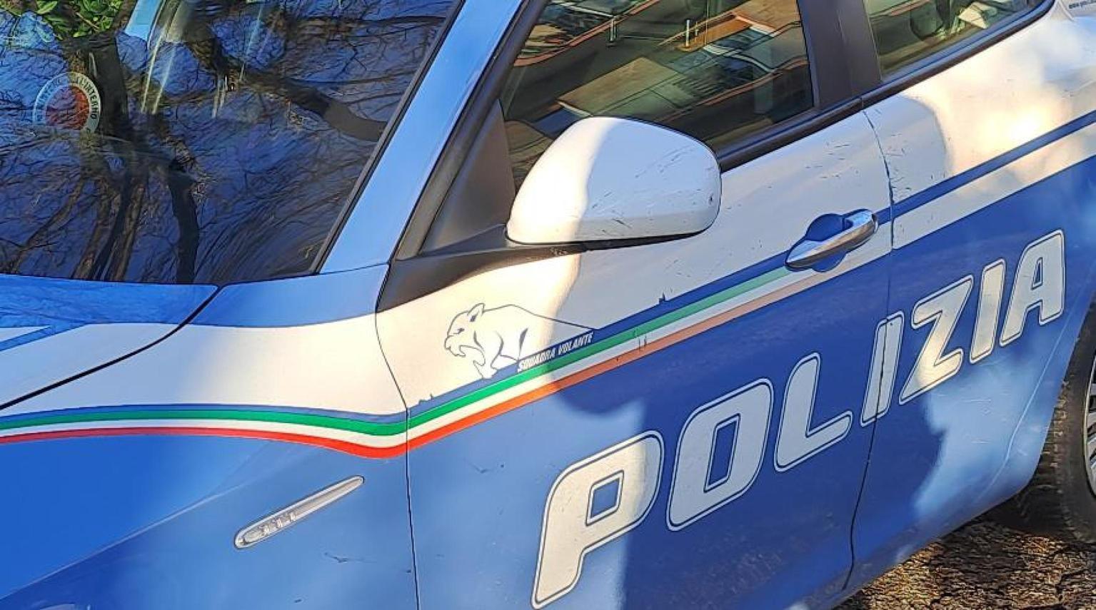 Ragazzina di 12 anni precipita dal balcone ad Asti: indagini in corso