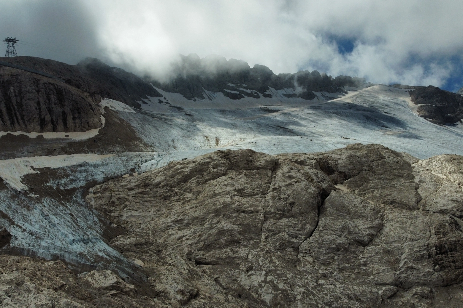  MONTAGNA. GHIACCIAIO MARMOLADA "IN COMA IRREVERSIBILE": SVANIR