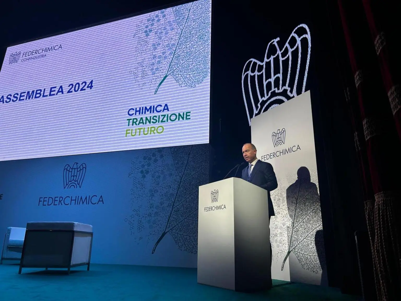 La produzione del settore della chimica nel 2024 verso +0,5%