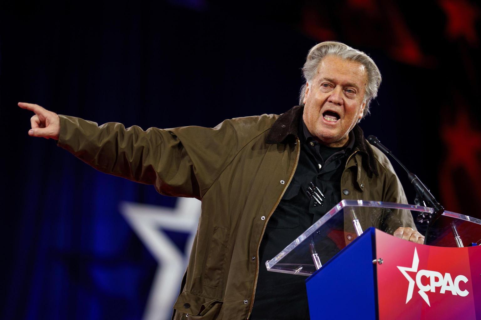 Bannon accusato di aver fatto il saluto nazista al Cpac