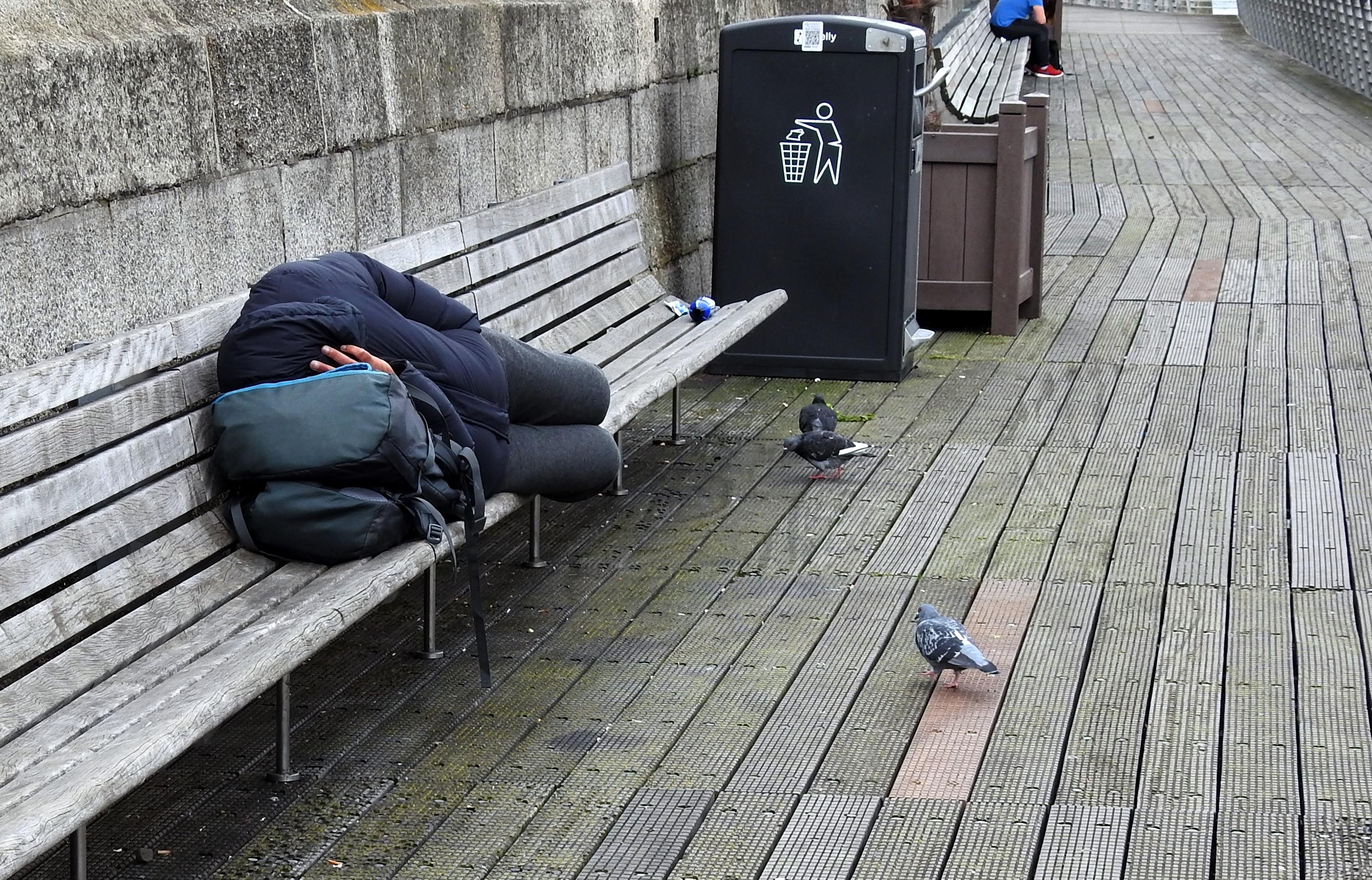 In Italia 71 miliardari, 5,7 milioni in povertà assoluta. Al 5% delle famiglie la metà della ricchezza nazionale