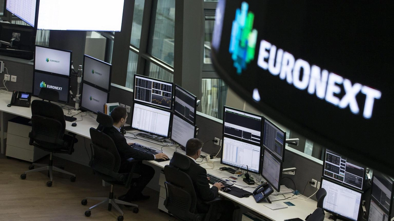 Borsa: l'Europa negativa dopo Wall Street, Milano -0,3%