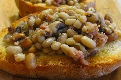 La bruschetta condita con la Fagiolina del Trasimeno