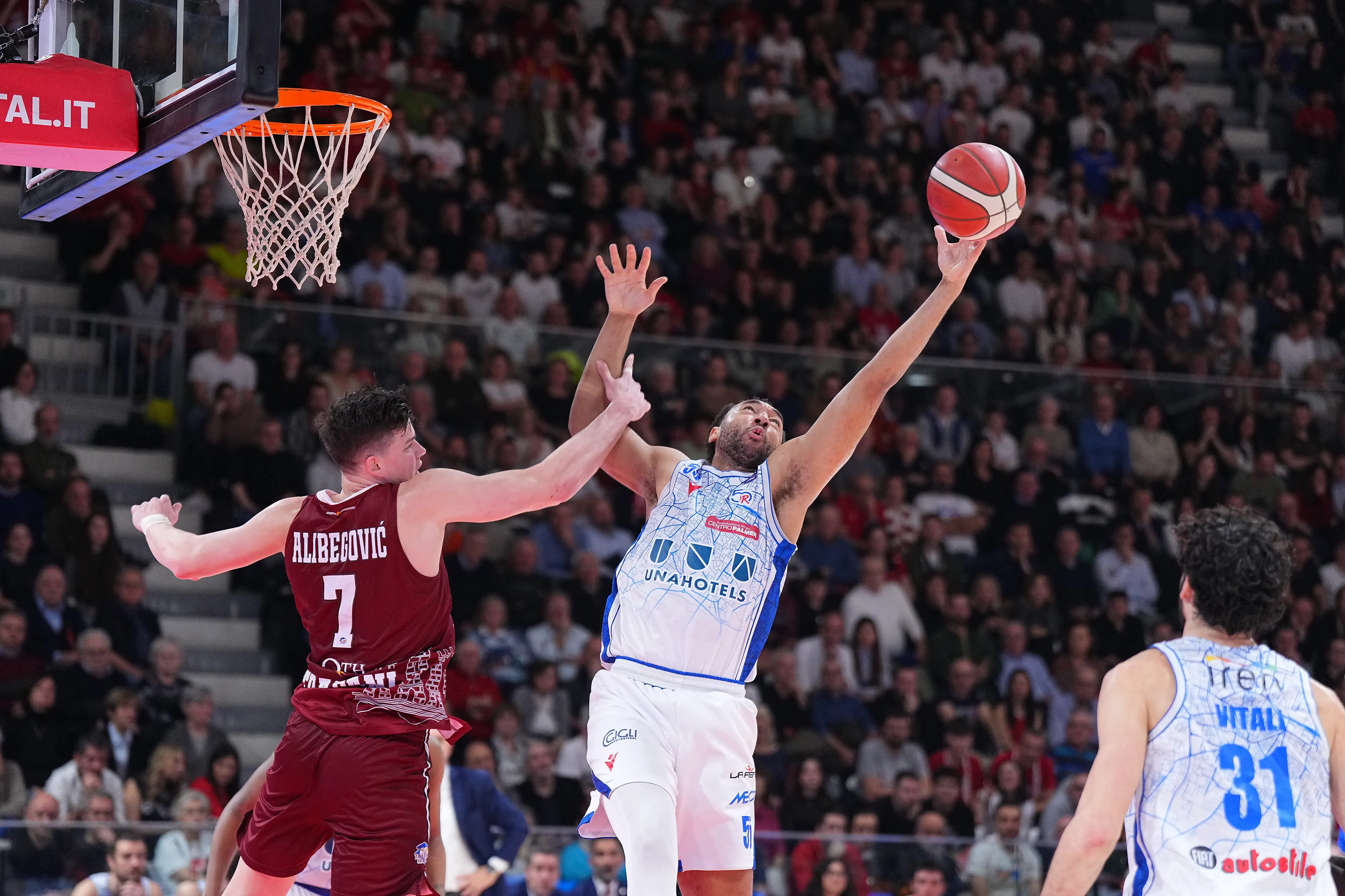 Unahotels-Trapani 89-94, Reggio lotta ma i 2 punti li prendono i siciliani