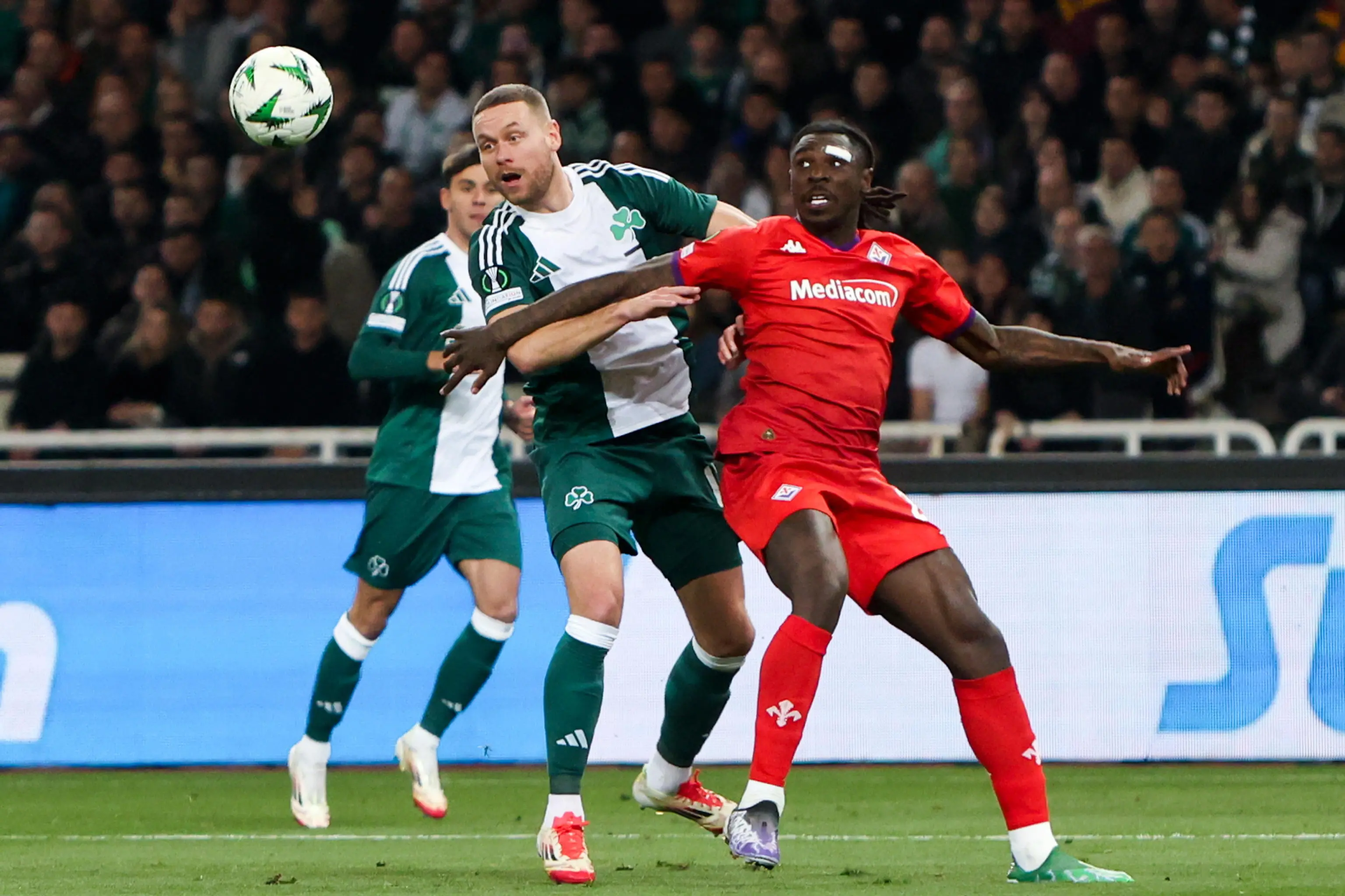 Panathinaikos-Fiorentina 3-2, il primo round agli ellenici. Non bastano Beltran e Fagioli