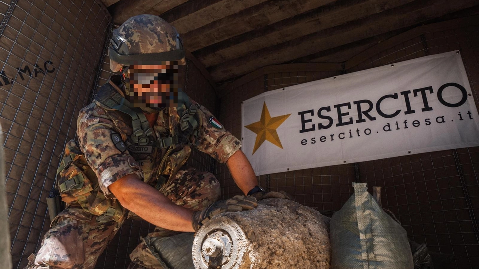 Militare dell'Esercito Italiano (foto d'archivio)