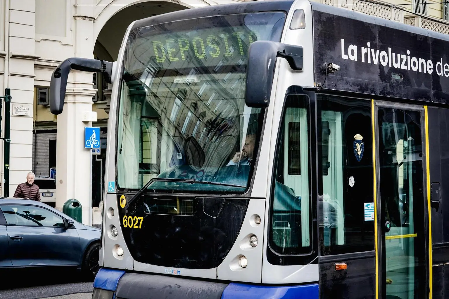 Sciopero generale di 8 ore venerdì, 4 ore per bus-metro e aerei