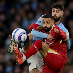 Premier League, il Liverpool batte il City e allunga sull'Arsenal in vetta