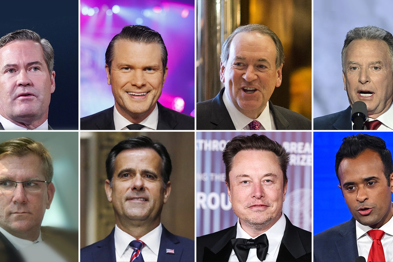 Trump nomina la sua squadra, da sinistra: Mike Waltz, Pete Hegseth, Mike Huckabee, Steve Witkoff, Bill McGinley, John Ratcliffe, Elon Musk e Vivek Ramaswamy